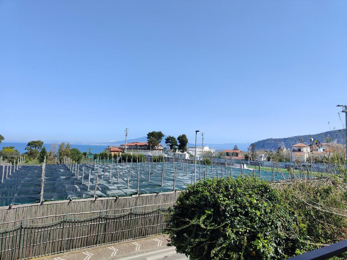 Rota Suites Sorrento Eksteriør bilde
