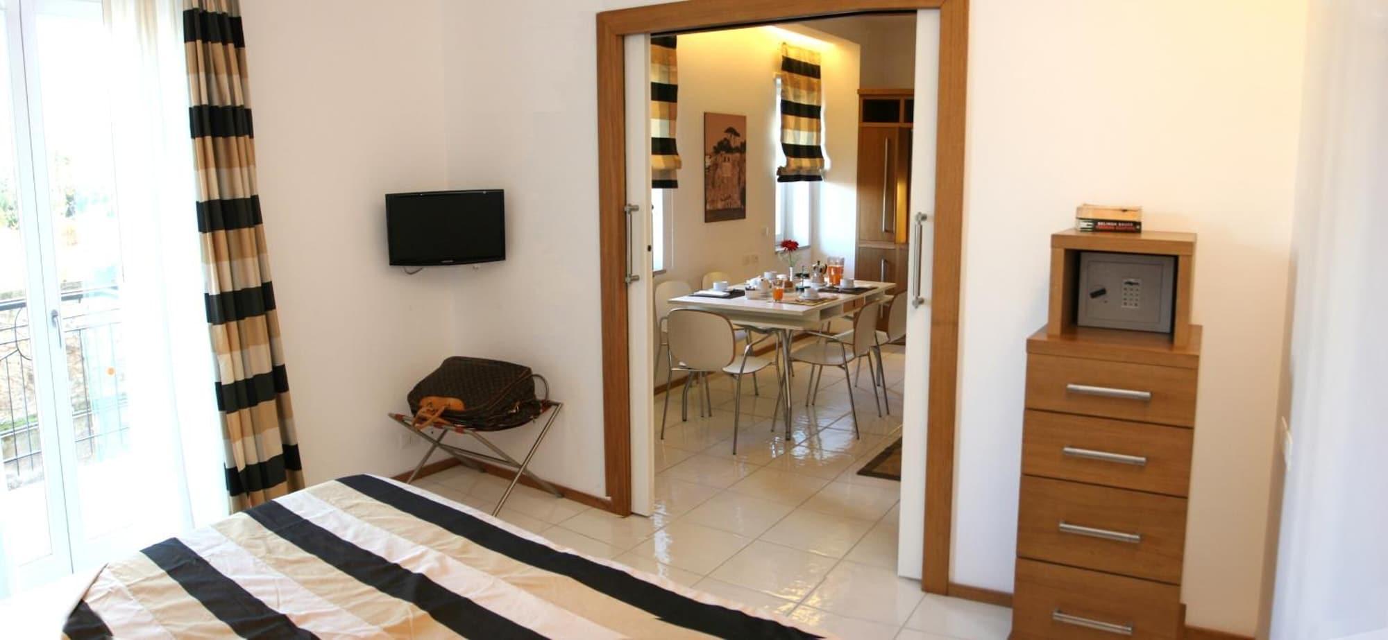 Rota Suites Sorrento Eksteriør bilde