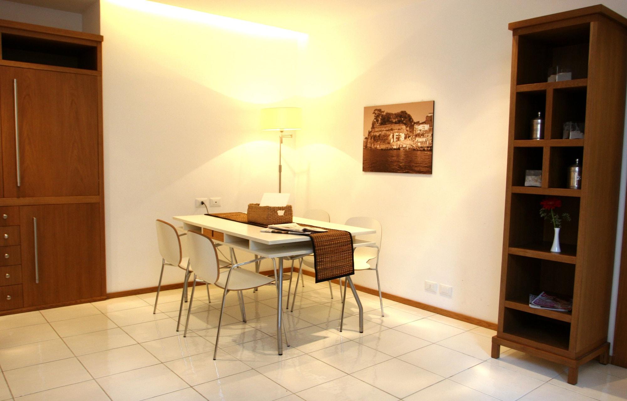 Rota Suites Sorrento Eksteriør bilde